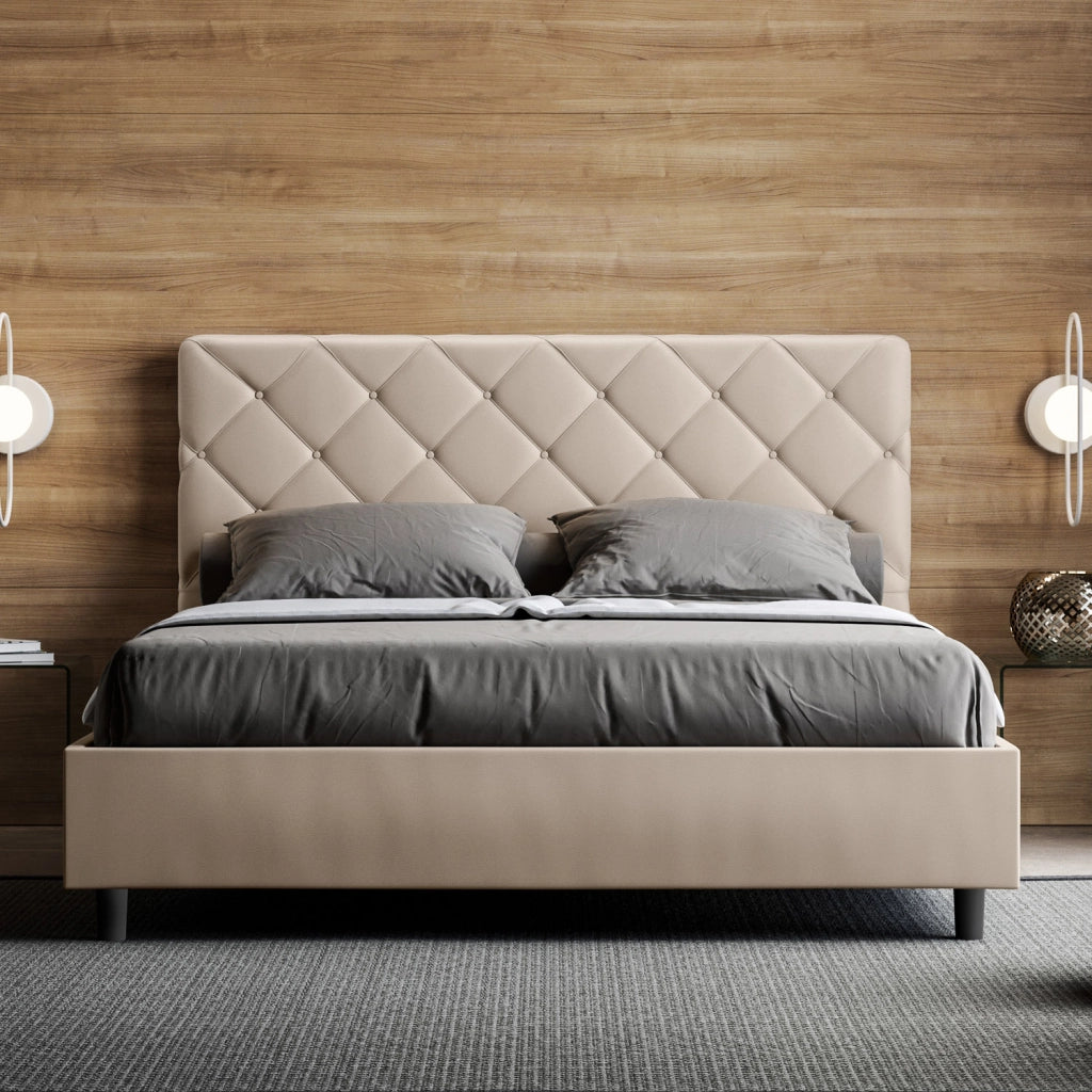 Letto Matrimoniale 160x190 cm con Rete e Contenitore con Testata e Alzata Comoda Imbottito in Similpelle Priya Tortora
