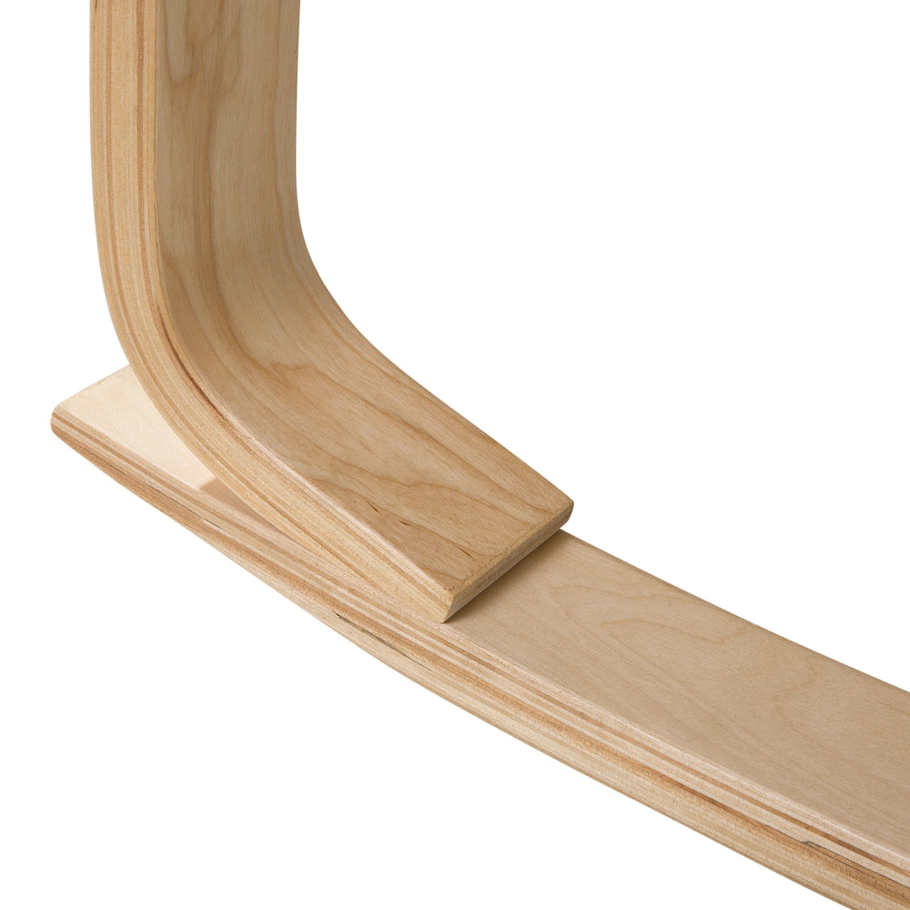 Sedia a dondolo in tessuto beige chiaro e legno di betulla con poggiapiedi regolabile