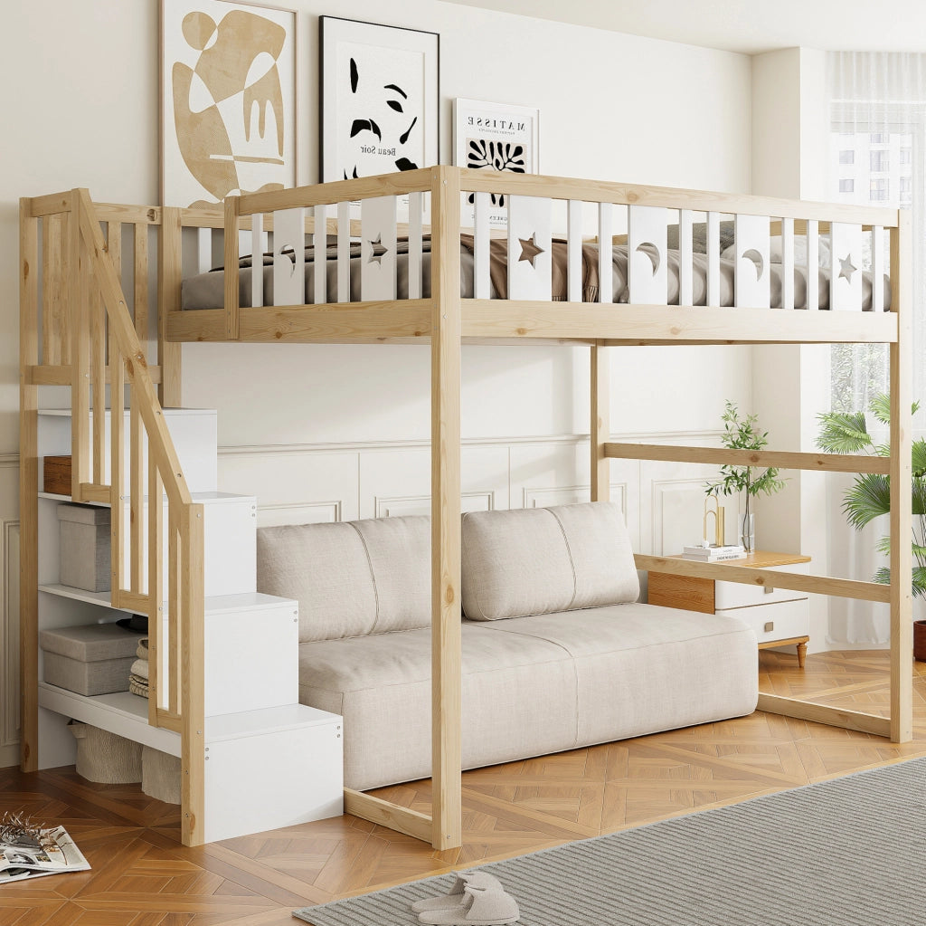 Letto a soppalco per bambini 140x200 cm in legno massello; con scala e ripiani; naturale e bianco