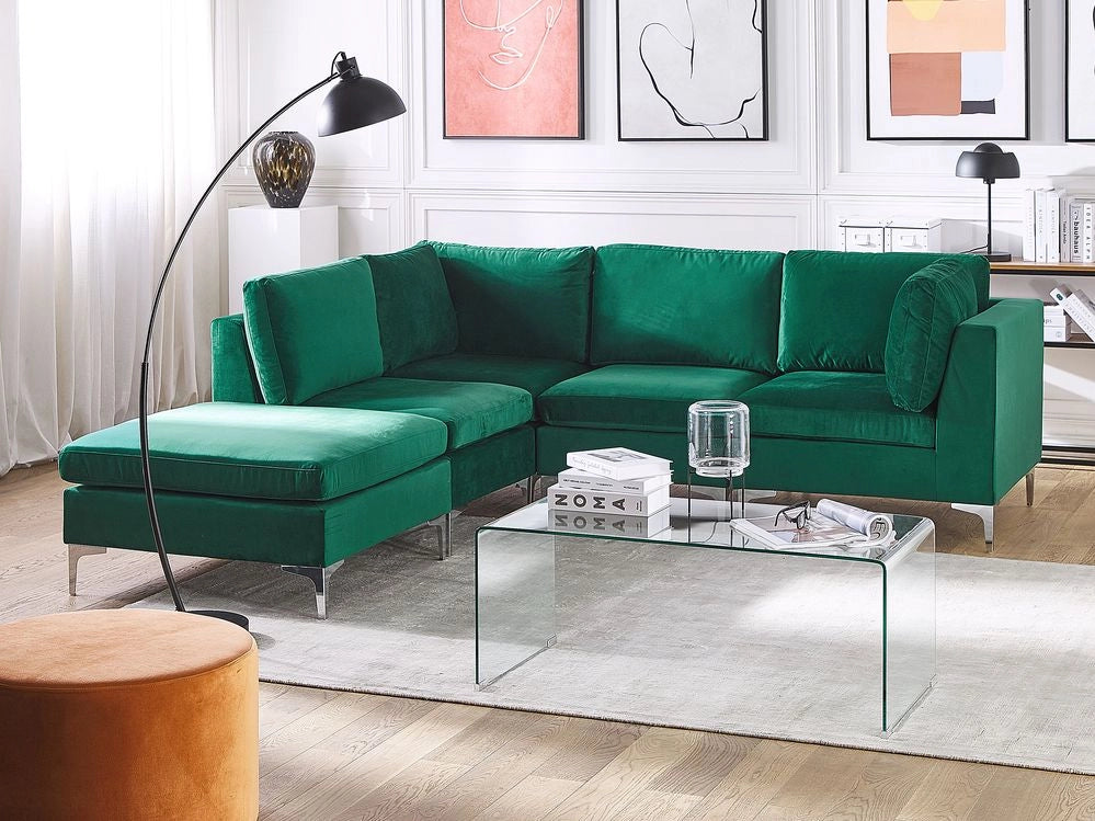 Divano ad angolo componibile versione destra a 4 posti in velluto verde con gambe in metallo argentato a forma di L ottomana Stile glamour