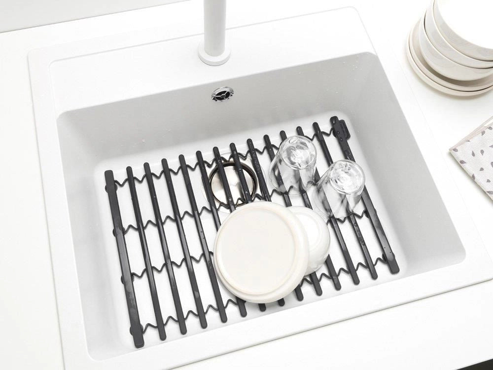 Brabantia 302589 Tappetino per Lavello in Silicone Estensibile da 30 a 45 cm con Ventose per Fissaggio Resistente al Calore fino a 220 °C colore Grigio Scuro