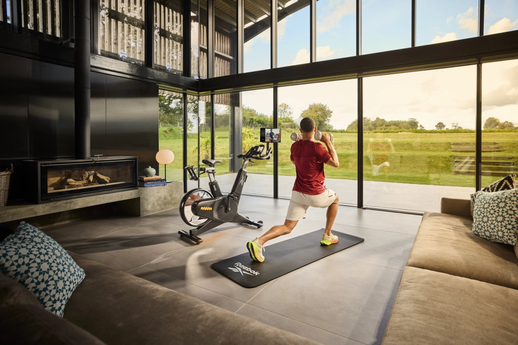 Spinnng Bike de fitness Ergomètre - Reebok - Maison/Appartement - Modèle Z-Tech - Roue d'inertie 13 KG - Ecran LED