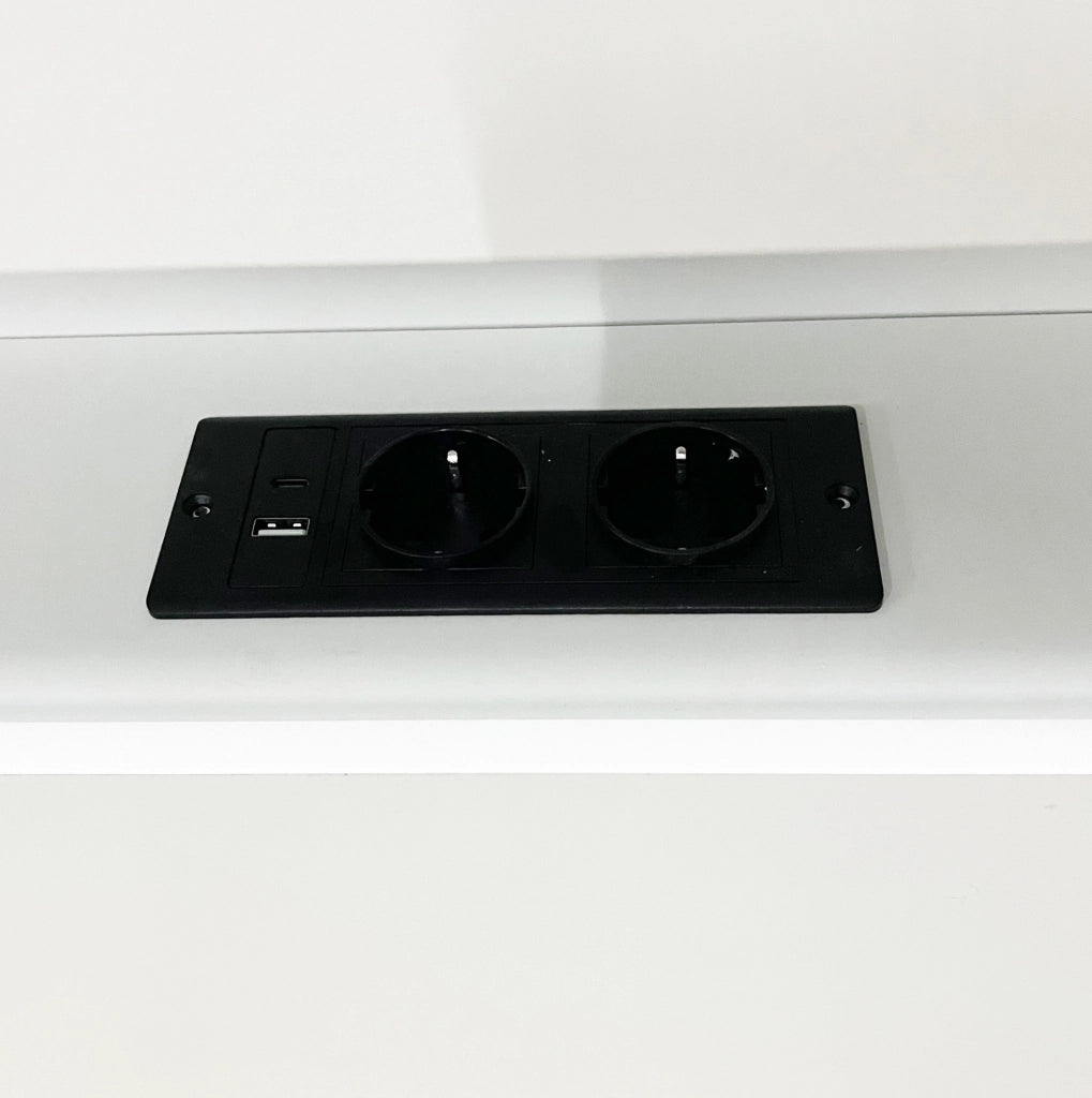 Letto contenitore 140x200 cm in legno con LED, prese integrate e testiera con vani