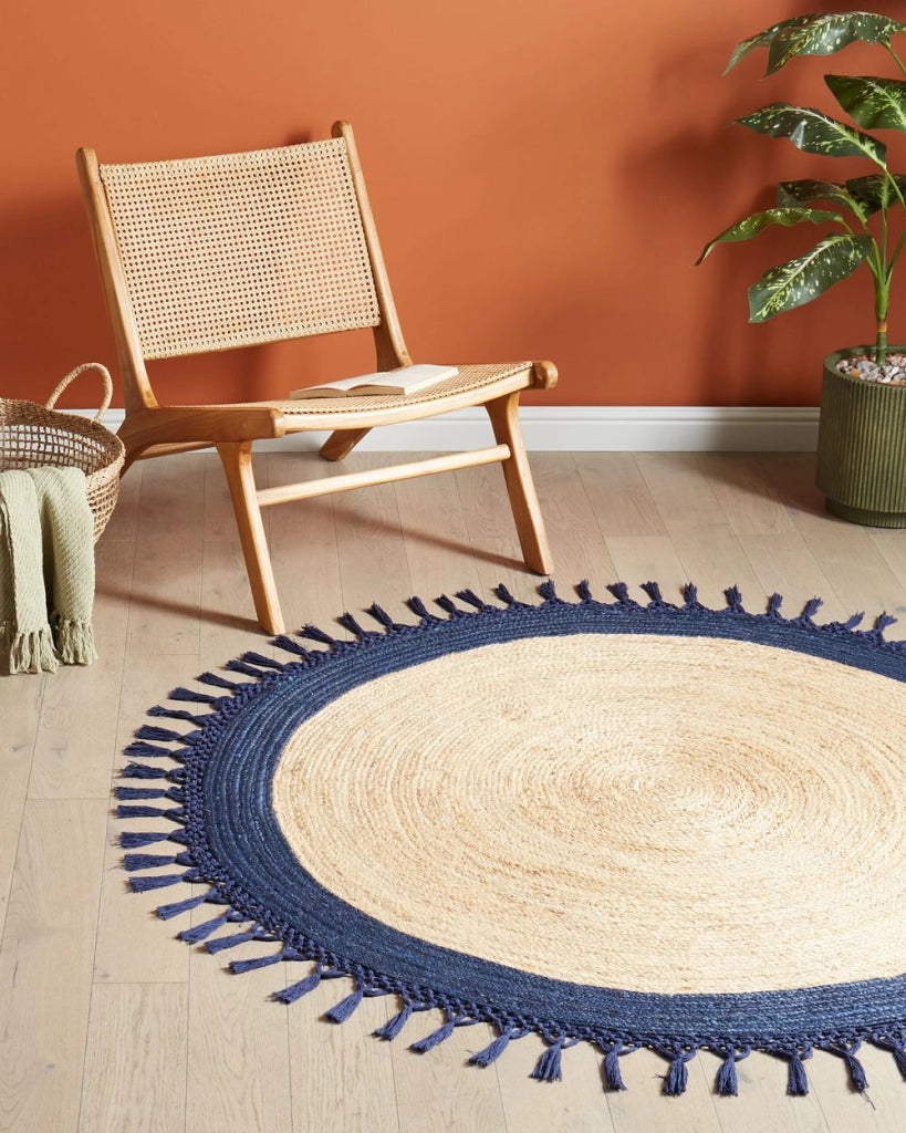 Tappeto Beige e Blu Scuro Rotondo 140 cm Boho Rustico Spirale Intrecciato Fatto a mano Juta Naturale Camera da letto Soggiorno