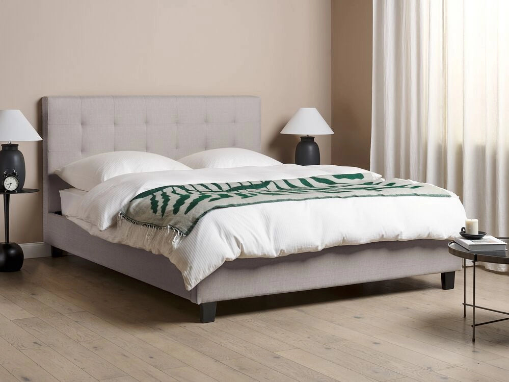 Letto imbottito tessuto grigio chiaro rete a doghe testiera trapuntata 160 x 200 cm
