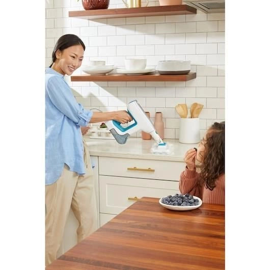Black+Decker BHSM15FX08 - Pulitore a vapore 2 in 1, capacita' serbatoio 0.5 L, Potenza 1500 W, Pressione vapore elevata, Autonomia fino a 20 min, KIT_ estensione incluso, Colore Bianco-Arancio