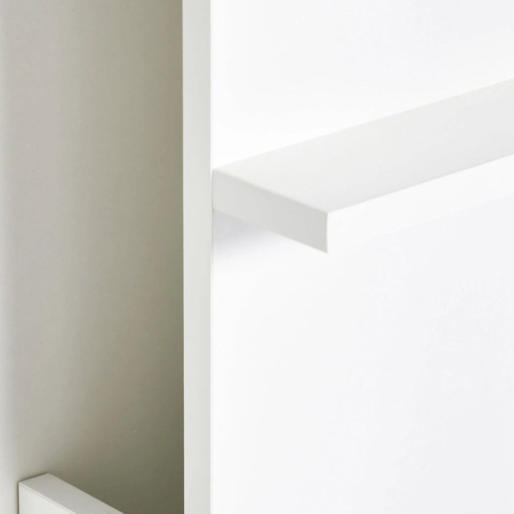 Scrivania Pieghevole con Ripiani 60x21,5x50 cm in Truciolato e MDF Bianco