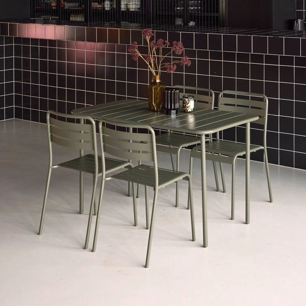 Set tavolo da giardino bistrot in metallo con 4 sedie, 120cm, verde