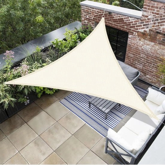 Parasole triangolare 3x3x3m - UV-resistente - colore crema - materiale HDPE