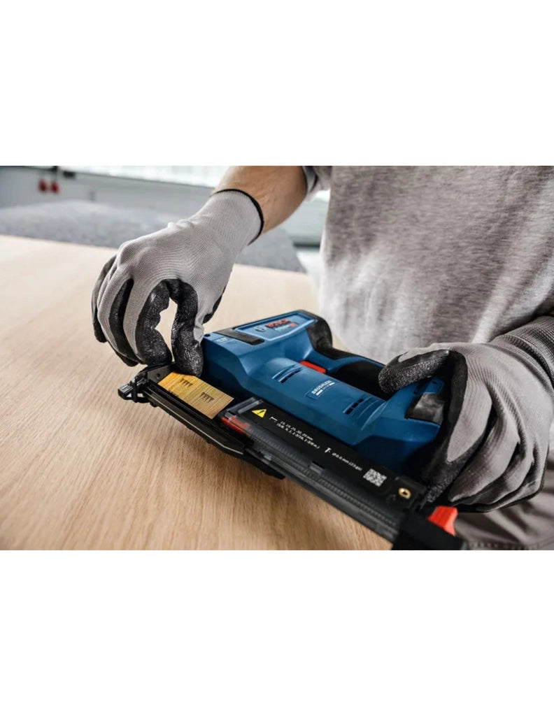 Chiodatrice BOSCH GNH 18V-35 (Solo corpo + L-Boxx 136)