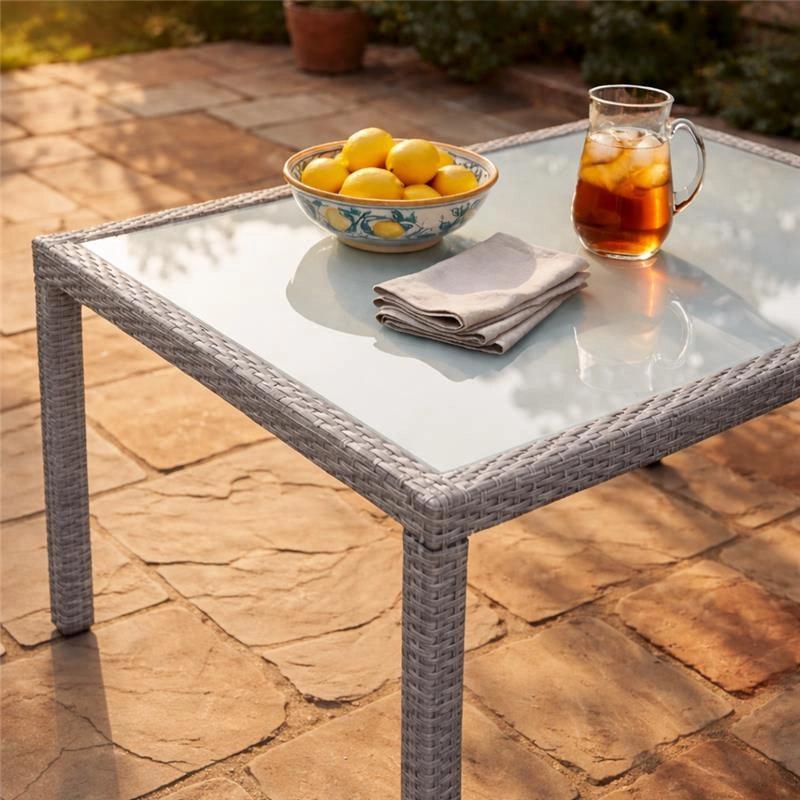 TAVOLO AZORE IN ACCIAIO E WICKER GRIGIO CHIARO 150 X 90CM