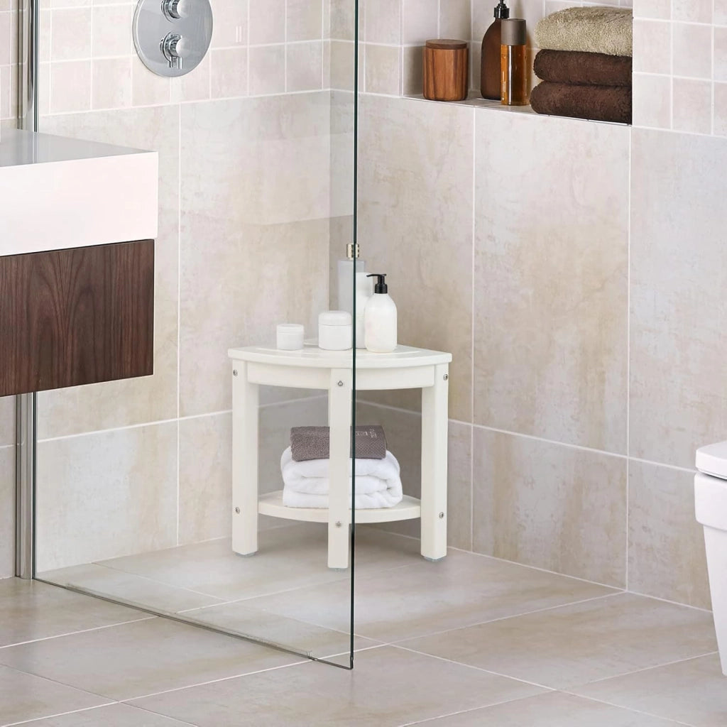 Sgabello Doccia, Sedia da Bagno Angolare in Polietilene con Ripiano, Sedile Multiuso a 2 Livelli per Uso Interno o Esterno, 32,5x32,5x43,5 cm, Capacità di Peso 150 kg (Bianco)