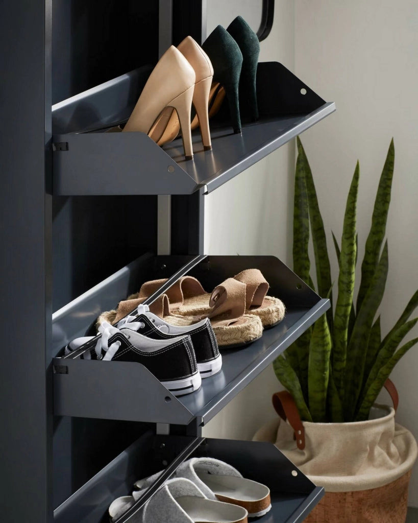 Scarpiera Axe, Mobile portascarpe in metallo, Armadio da ingresso multiuso, Mobiletto per calzature, 50x15h138 cm, Nero