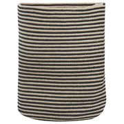 Cesto beige con accessori in tessuto di cotone fantasia a righe nere per la conservazione boho