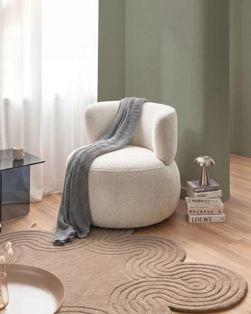Poltrona Accogliente in Poliestere Chenille Beige Chiaro Design Moderno Seduta Confortevole Senza Braccioli Schienale Curvo Stile Scandinavo