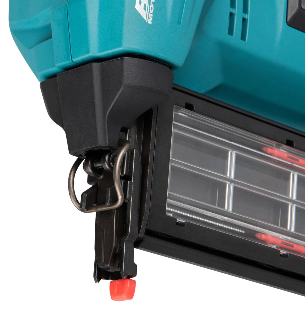 Makita DBN501ZJ – Chiodatrice 18V LXT 18 Ga per chiodi 15–50 mm solo corpo