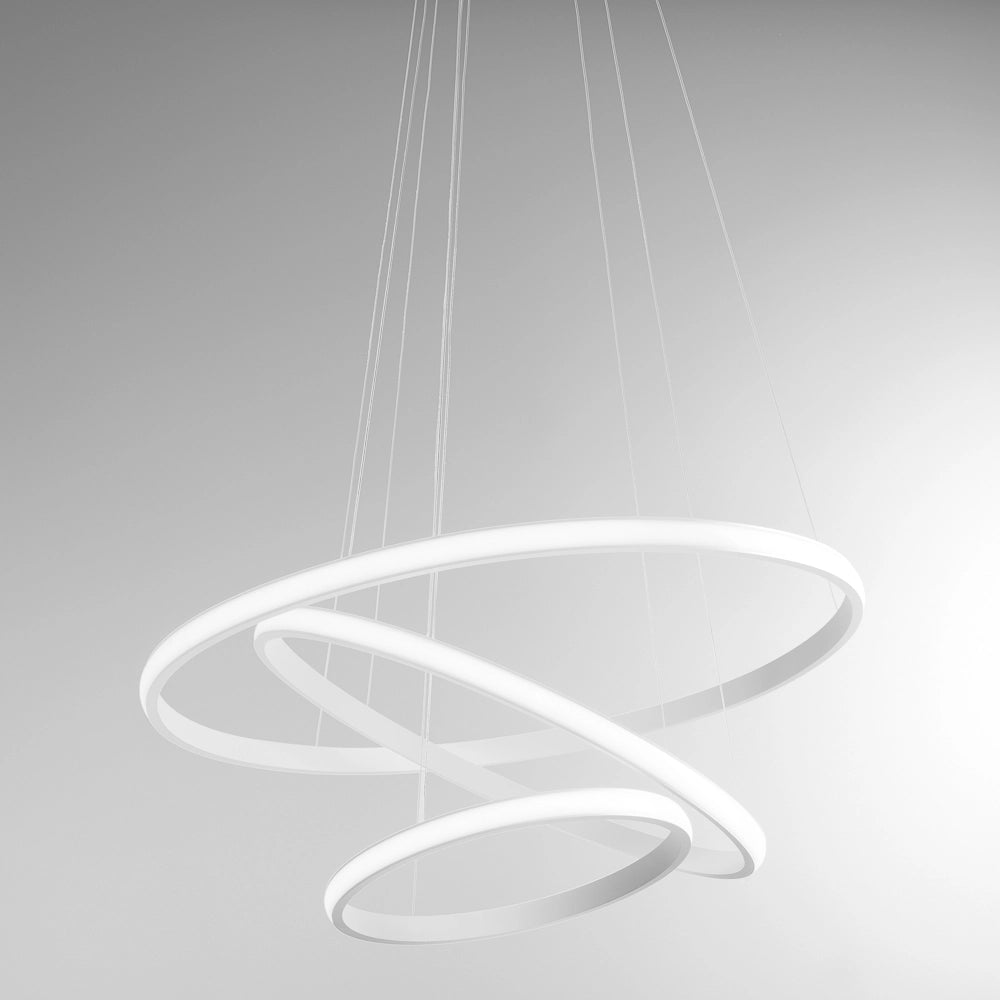 Lampadario led Iole S3 60W dimmerabile - Sospensione moderna a 3 anelli in alluminio bianco, luce calda 3000K, 3000lm, design elegante