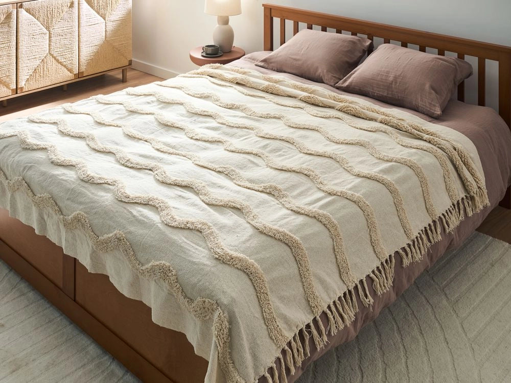 Coperta in cotone beige chiaro con frange e motivo geometrico 200 x 200 cm stile boho soggiorno camera da letto accessorio divano