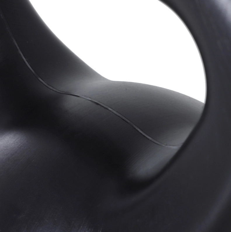 Kettlebell 12 kg con struttura in plastica e riempimento di sabbia, colore nero