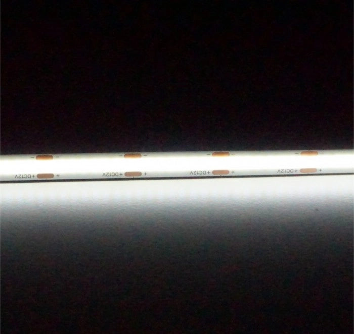 Striscia LED COB 320 7W/m 6000K 12V IP20 5m dimmerabile