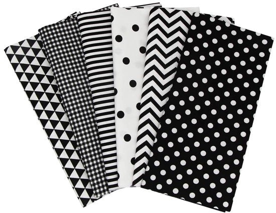 6 pezzi di stoffa in cotone per metro 50 x 50 cm stoffe per patchwork per cucire per ricamare decorazioni DIY per artigianato stoffe a disegni stampati (nero)