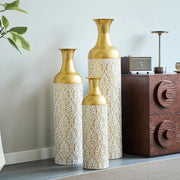 Fioriera a più livelli set da 3 con altezze differenziate in metallo oro e bianco per piante e decorazioni indoor