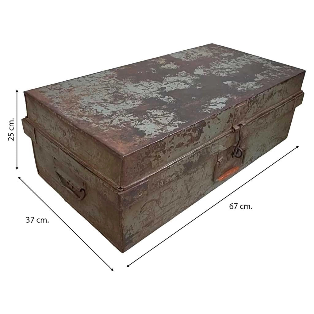 Valigia artigianale in metallo, 67x37x25h cm