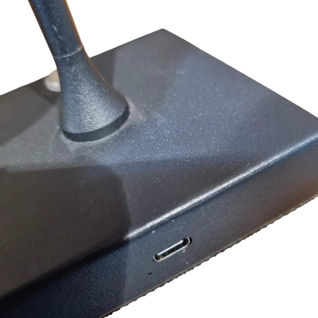 Lampada led da tavolo touch con batteria ricaricabile usb con 3 tonalità di colore dimmerabile Nera