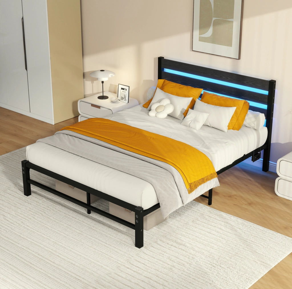 Letto matrimoniale 140x200 cm in MDF e metallo con LED RGB; USB e spazio sottostante; nero