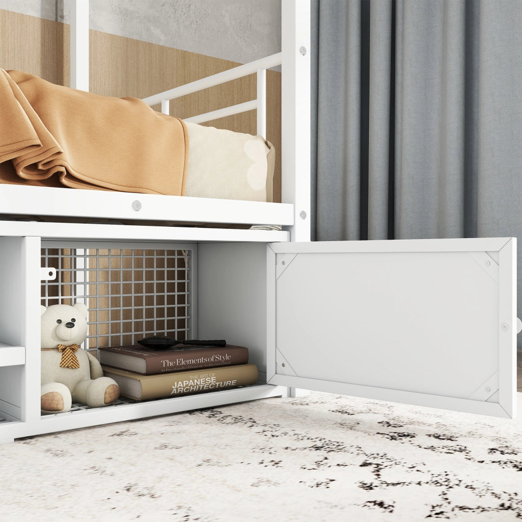 Letto a castello in metallo bianco 90x200 cm con scala laterale, sponda di sicurezza e scarpiera integrata