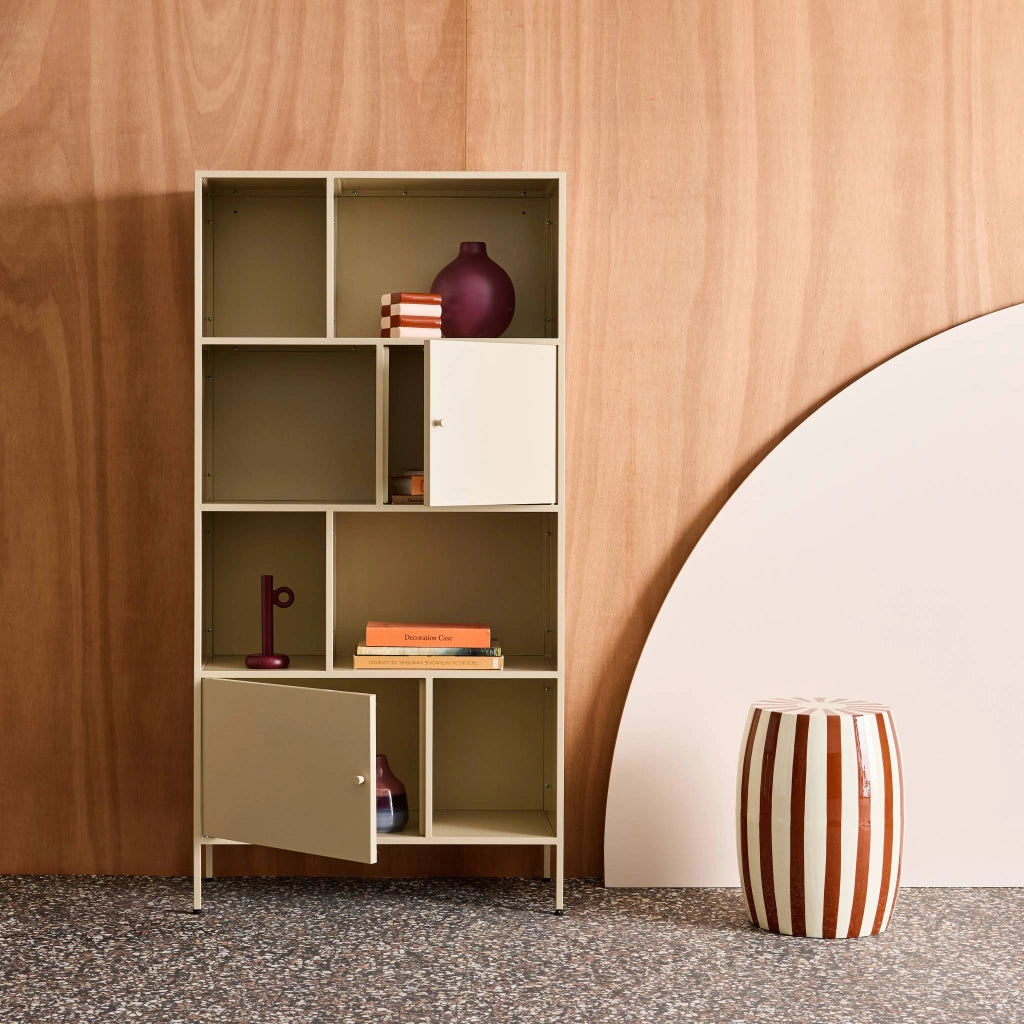 Credenza industriale in metallo con 8 scomparti, crema