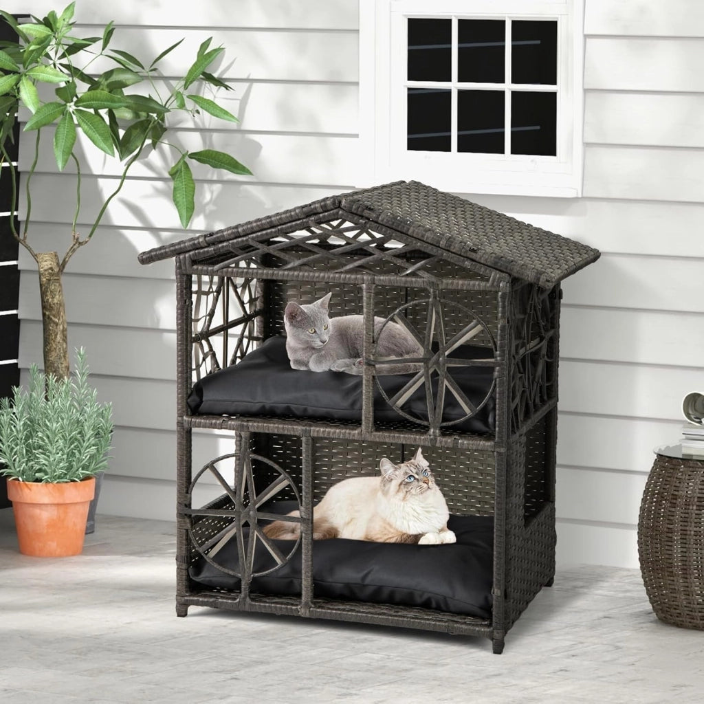 Casa per Gatti in Vimini a 2 Piani, Recinto per Gattini in Rattan con Cuscini Rimovibili, Tetto, Finestre e Porte, Rifugio Elevato da Interno ed Esterno per Conigli e Gattini