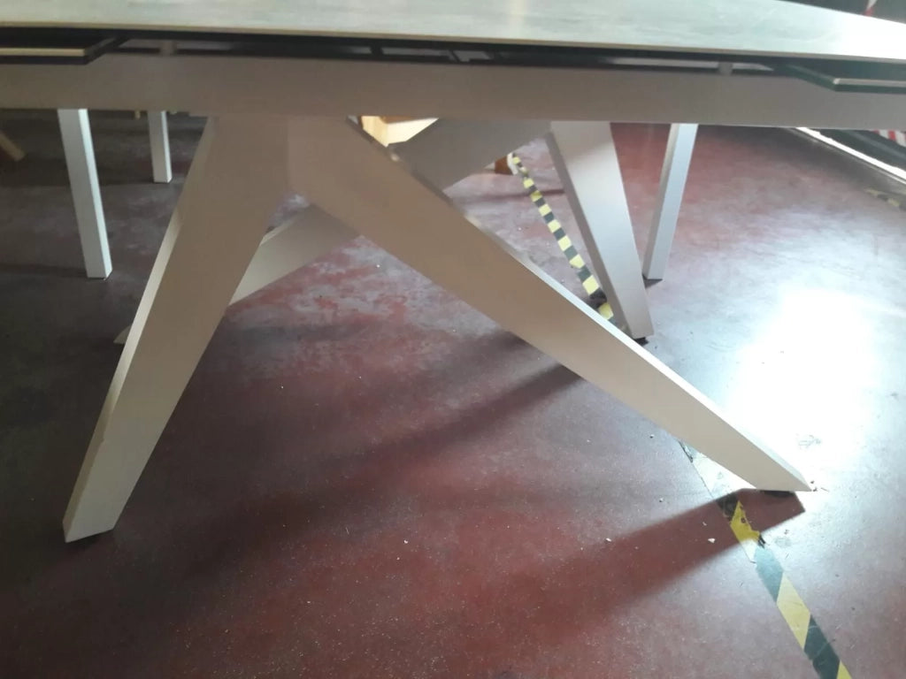 Tavolo big table piano vetro ceramica finitura beton misura l.160 p.90 h.76(aperto 240 cm) (01) - Mobili 2G