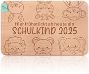 Scultura di legno di betulla con incisione "Schoolkind 2025" - Regalo per bambini per il ritorno a scuola (animale)