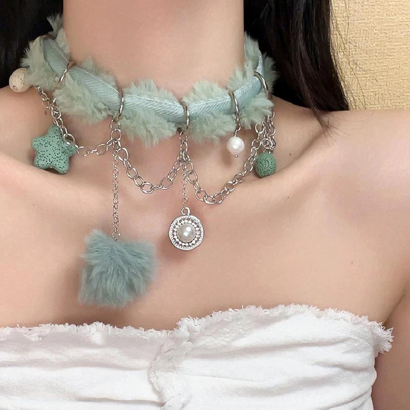 Collana con ciondolo a perla verde in peluche, realizzata a mano, regalo di Natale o di compleanno.
