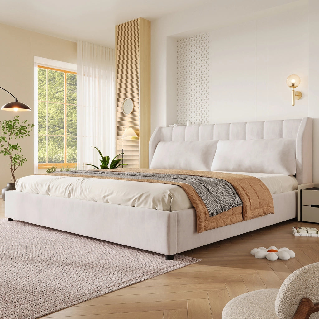 Letto matrimoniale imbottito 180x200 cm in stile francese con testiera capitonné; rete a doghe e velluto beige