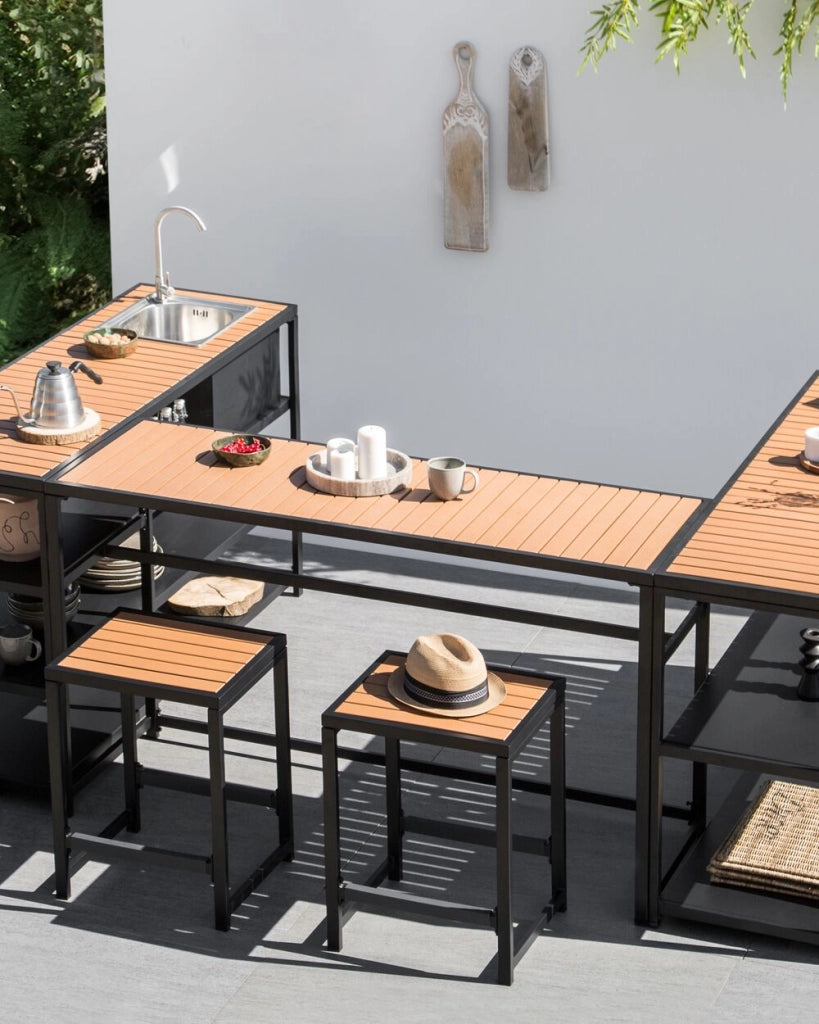 Sgabello da giardino per esterni Sedile per patio Base in acciaio e legno Nero stile elegante