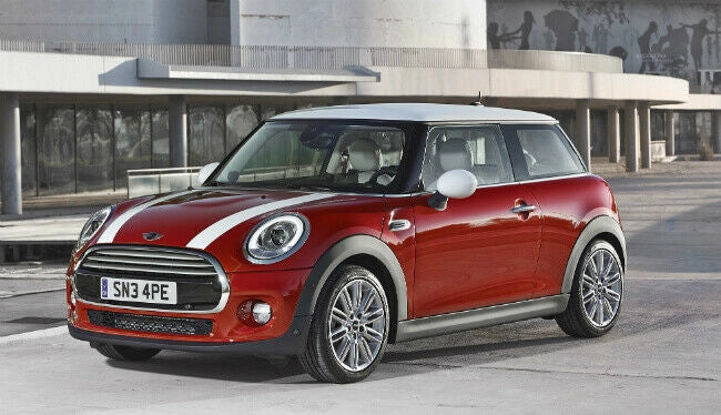182B-422009 Tappeto gomma baule per MINI F55 dal 2015-2023, F56 dal 2014-2023, F66 dal 2024-, F65)5 porte dal 2024-,SE E