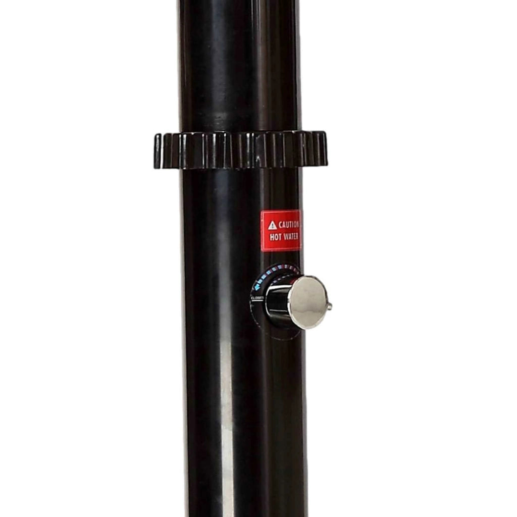 Doccia Solare Da Giardino Con Struttura In PVC Nero Serbatoio Da 18 Litri Soffione Rotondo In ABS Da 7 Cm Miscelatore In Metallo Altezza 211 Cm MPC DOCCIATOMNERA