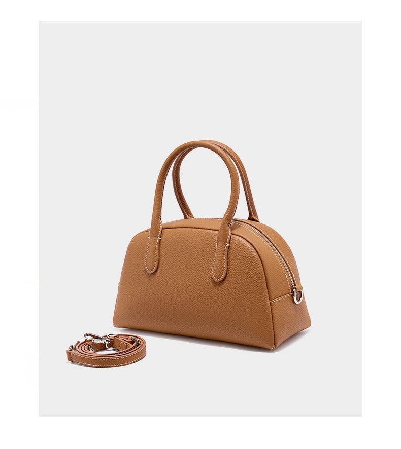 Borsa a tracolla piccola in vera pelle da donna, colore marrone.
