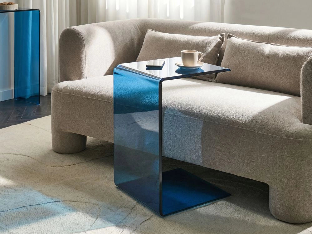 Tavolino laterale in vetro blu semitrasparente 40 x 61 cm a sbalzo minimalista