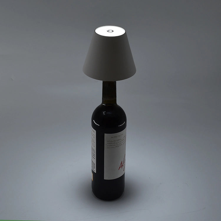 INNOVATIVA LAMPADA LED DA TAVOLO PORTATILE CON TAPPO PER BOTTIGLIA - ELEGANZA E FUNZIONALITA' IN UNICO DESIGN