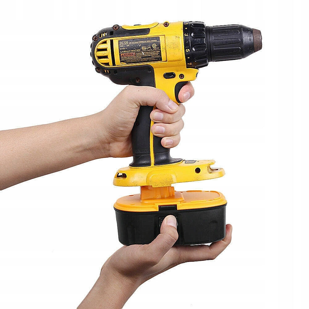 Adattatore per Batterie Dewalt e Milwaukee 18V DM18D – Compatibile con Utensili Dewalt 18V | Montaggio Facile