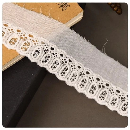 Bordura a Tendenza con Rilievo - Fili di Cotone - Decorazione a Maglia - Orli Ondulati - Disegno di Fiori - 5 cm - 15 Yards - Lint per Bordatura
