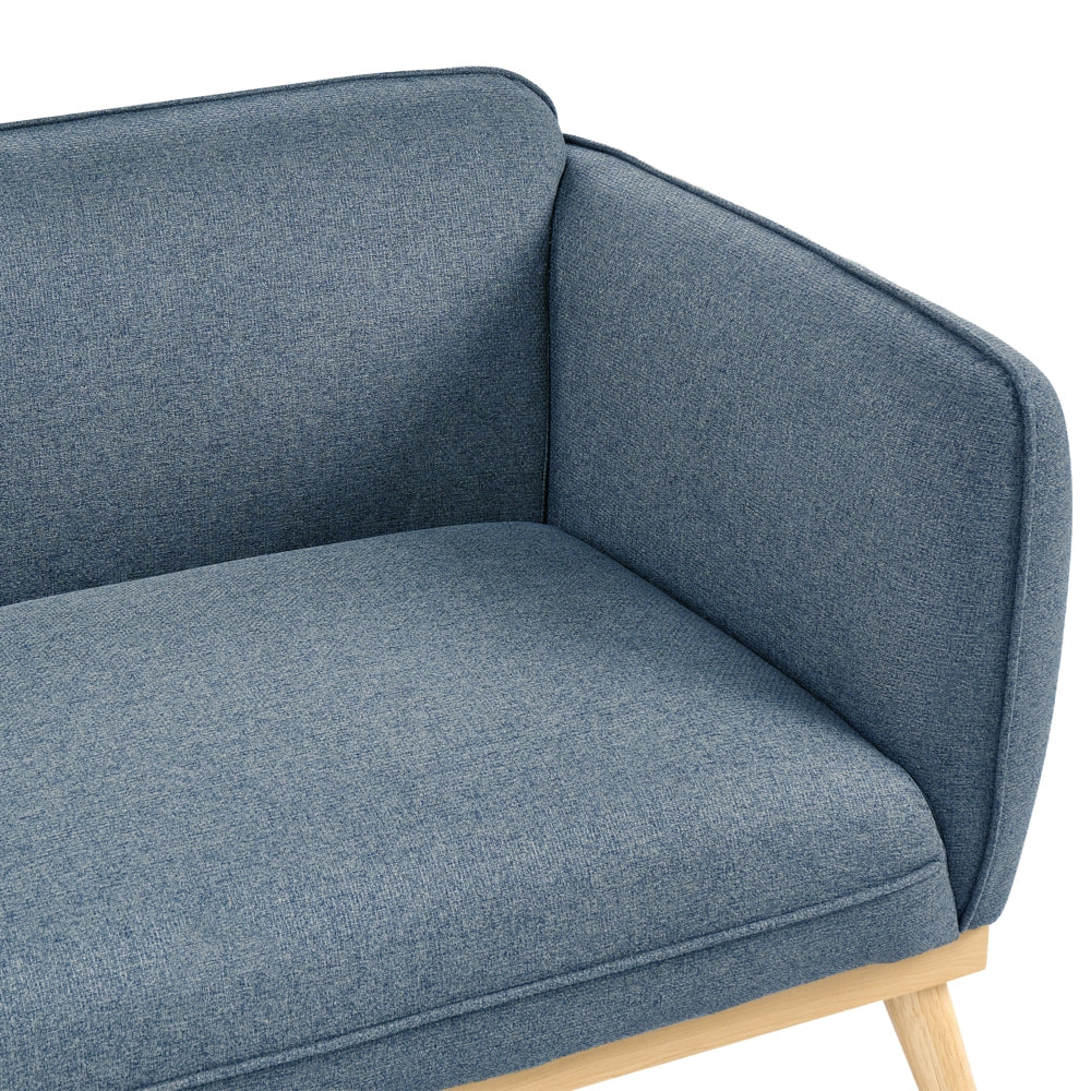 Set da salotto in stile scandinavo con divani a 2 e 3 posti, gambe affusolate in legno e rivestimento in tessuto blu