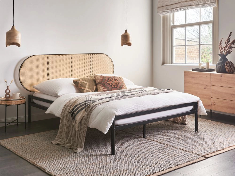 Letto matrimoniale imbottito in tessuto nero 140 x 200 cm rete a doghe gambe in legno moderno