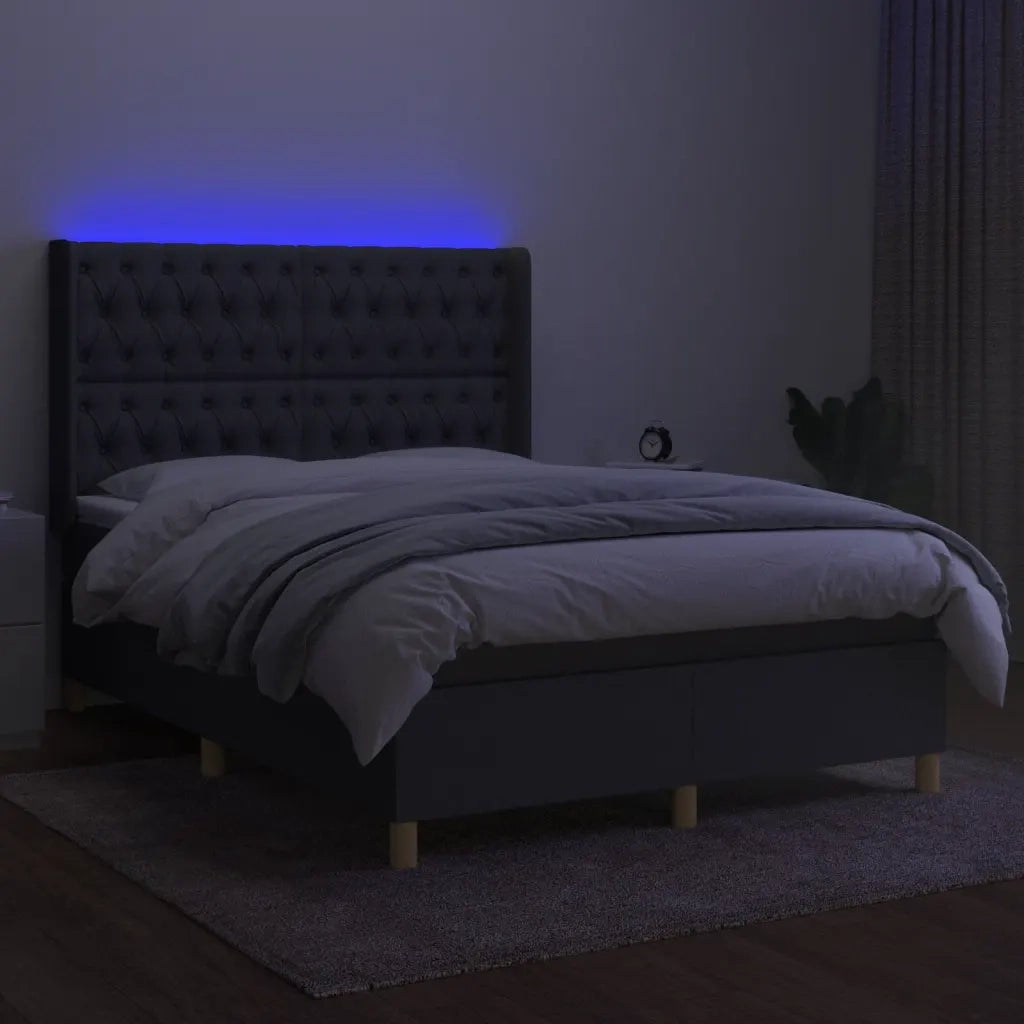 Letto a Molle Materasso e LED Grigio Scuro 140x200cm in Tessuto 3139118