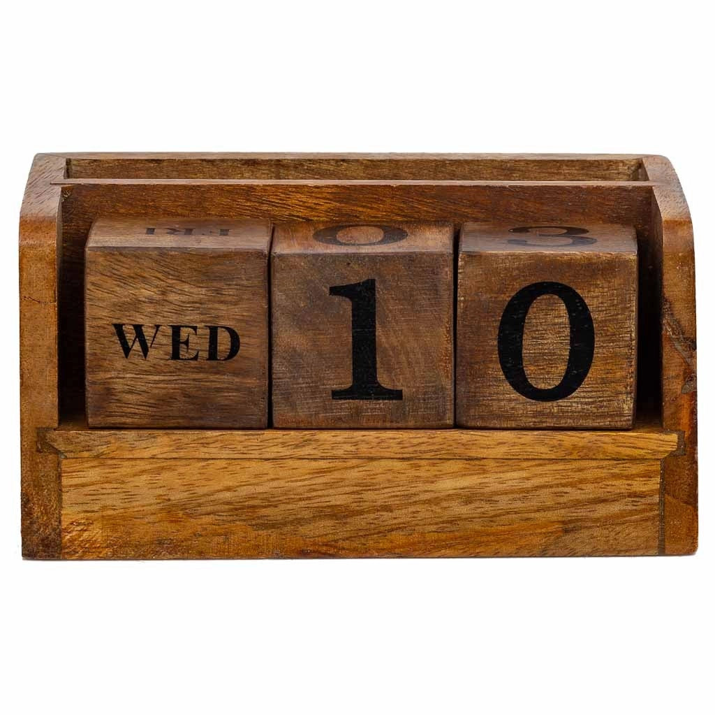 Calendario di quattro cubi in legno marrone 14,5x4,5x5h