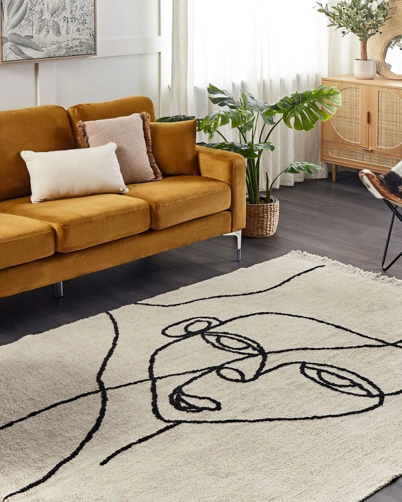 Tappeto in cotone beige e nero 160 x 230 cm rettangolare con frange motivo viso fantasia astratta stile boho moderno per soggiorno camera da letto