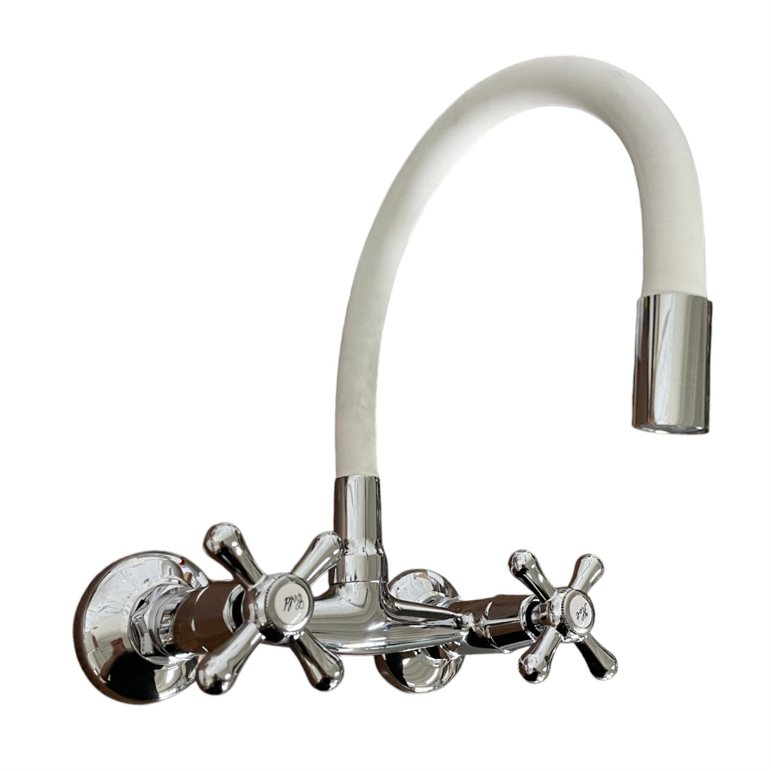 Rubinetto a parete con canna flessibile 